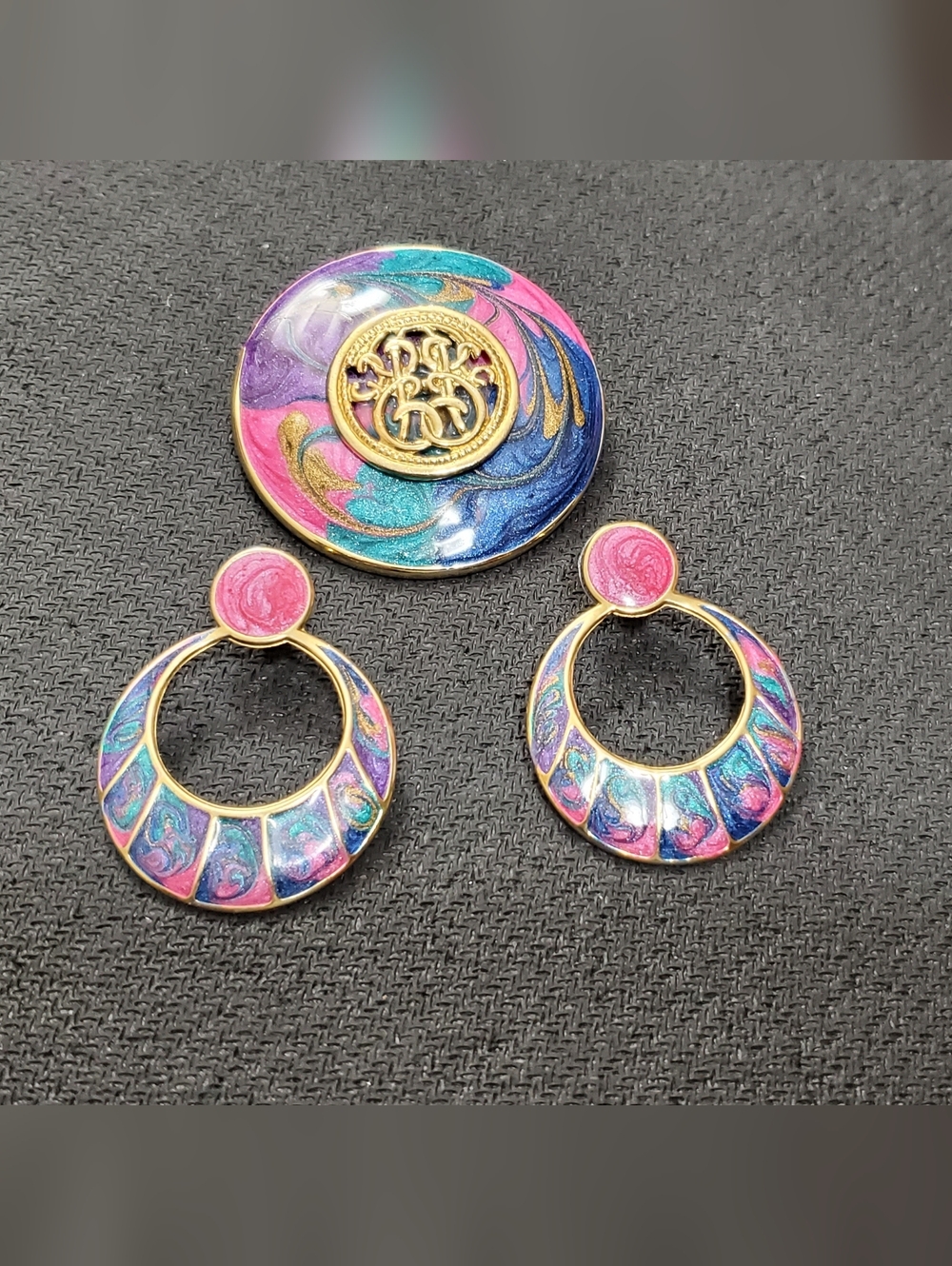 Vtg. Swirl Enamel Hoop Earrings and Brooch Set
